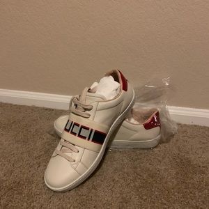100% authentic Gucci shoes